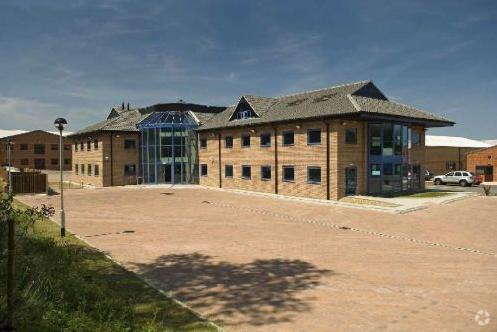 Southwell Rd, Norwich to rent - Primary Photo - Image 1 of 2