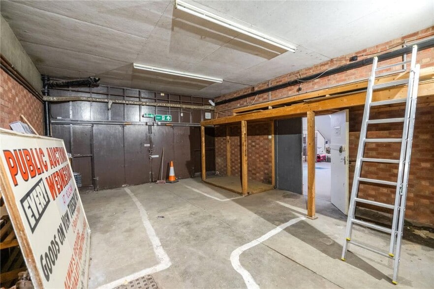 41-45 Duncombe St, Grimsby for sale - Interior Photo - Image 2 of 4