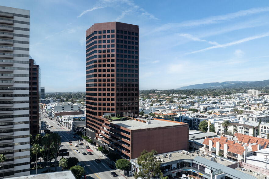 11755 Wilshire Blvd, Los Angeles, CA for rent - Primary Photo - Image 1 of 20