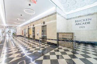 225 W 37th St, New York, NY for rent Lobby- Image 1 of 4