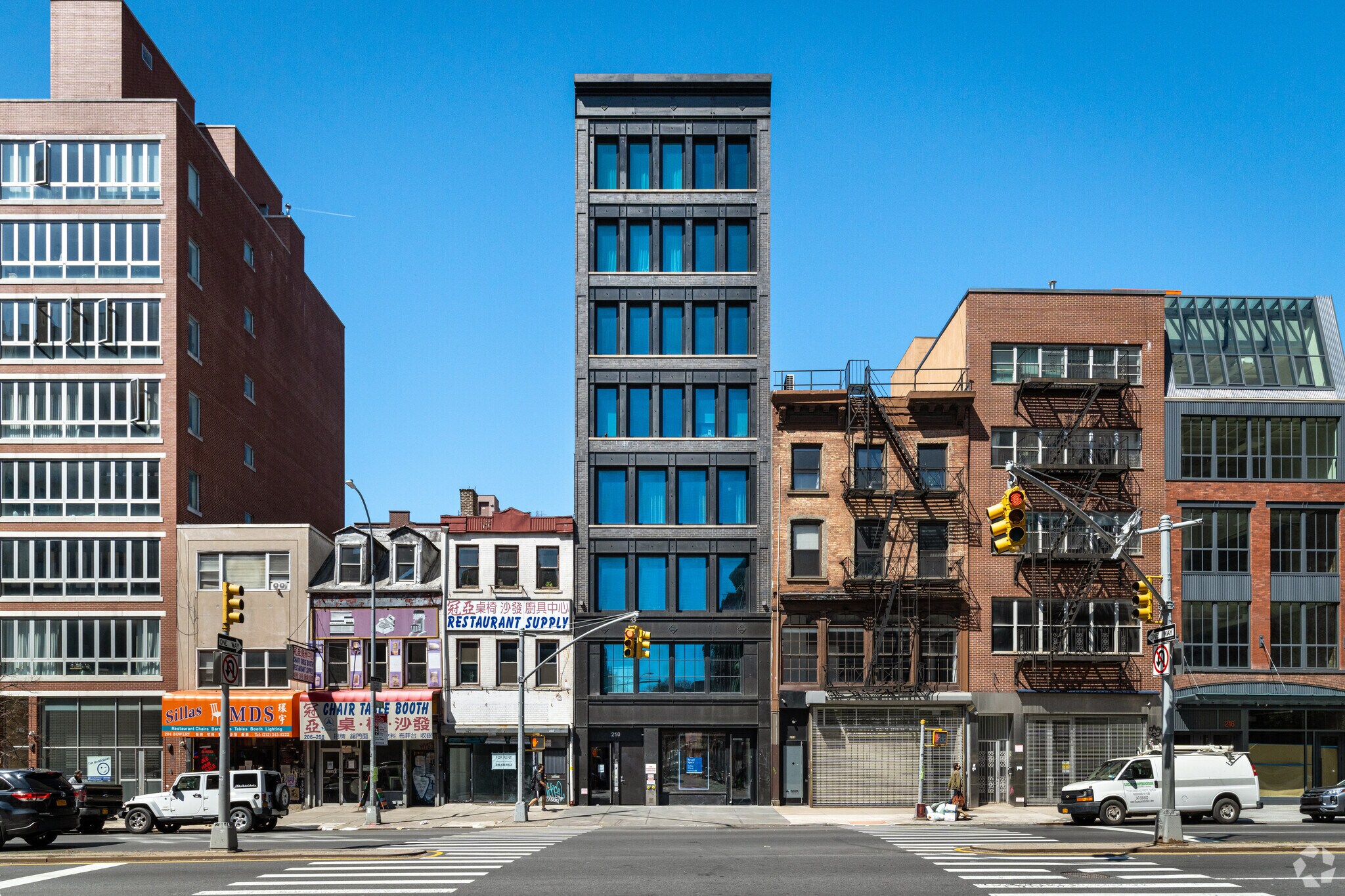 210 Bowery, New York, NY to rent Primary Photo- Image 1 of 6