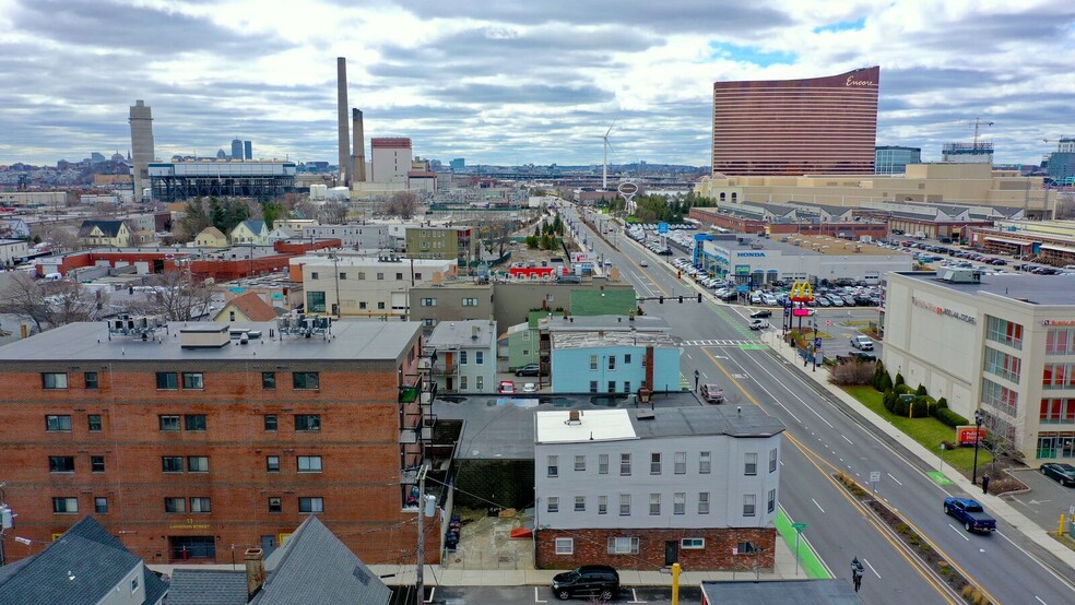 145-147 Broadway, Everett, MA for sale - Primary Photo - Image 1 of 1