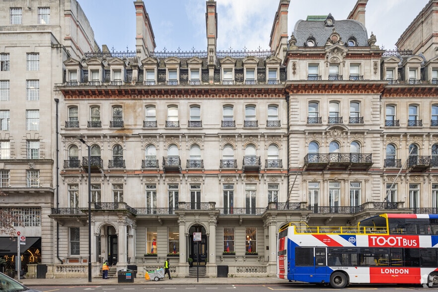 46-48 Grosvenor Gdns, London for sale - Primary Photo - Image 1 of 1