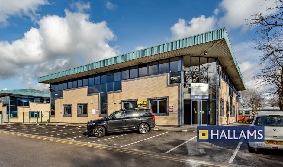 Atlantic St, Altrincham to rent - Primary Photo - Image 1 of 36