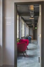 35 Luke St, London to rent Interior Photo- Image 1 of 5