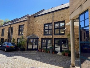 37 Westminster Bridge Rd, London to rent Building Photo- Image 2 of 9