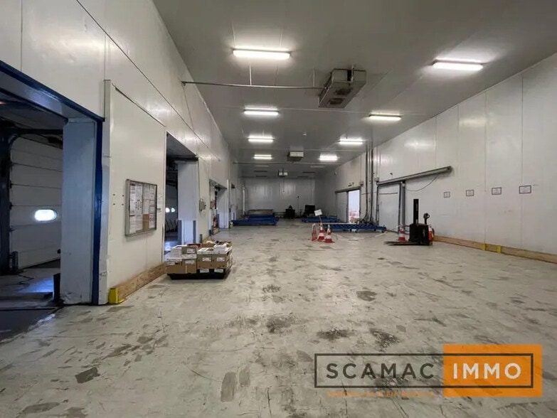 Industrial in Thiais to rent - Interior Photo - Image 3 of 10