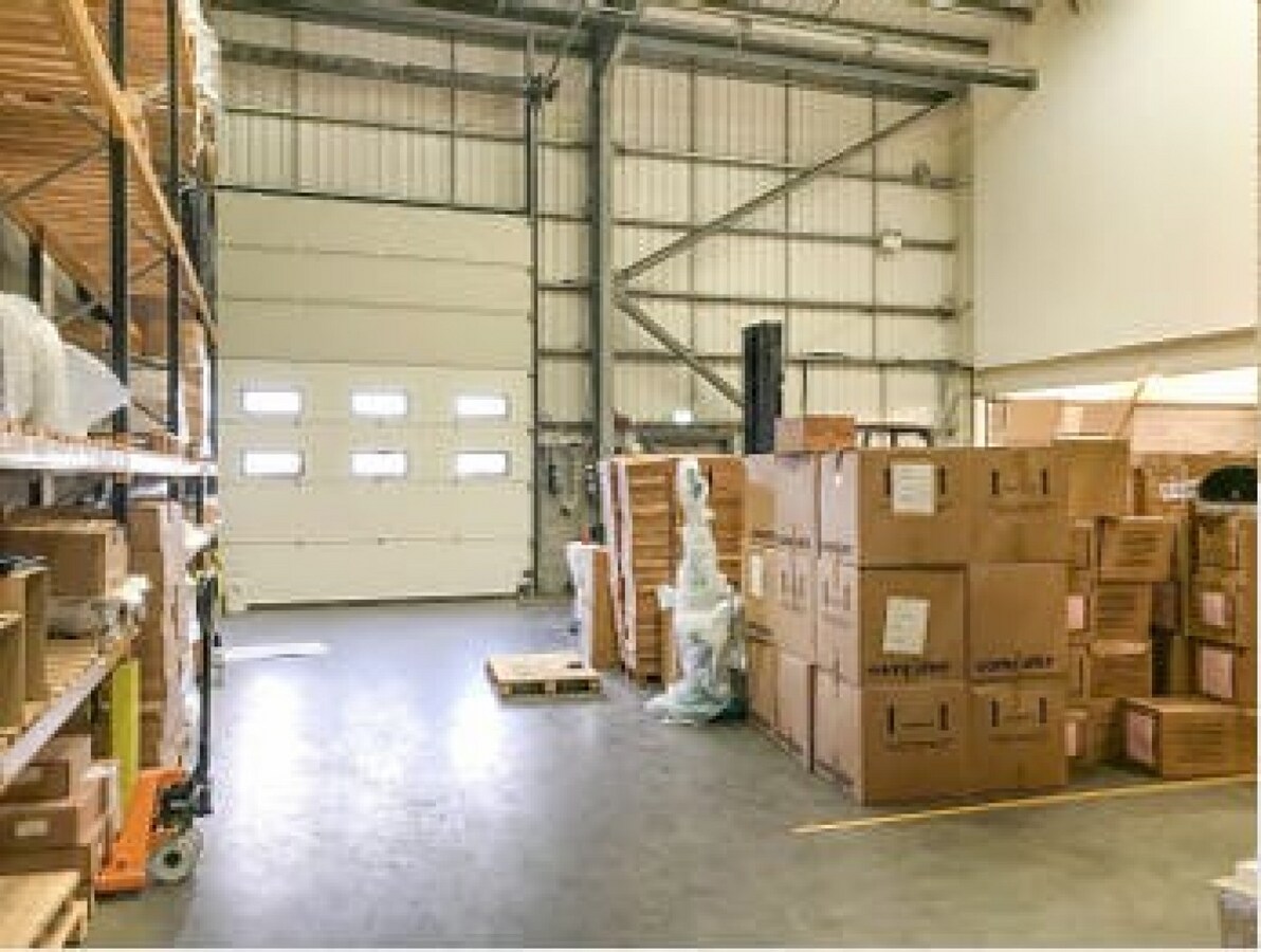 65.5-65.7 White Hart Ave, London, LND SE28 0GU - Unit 65.5 -  - Interior Photo - Image 2 of 3