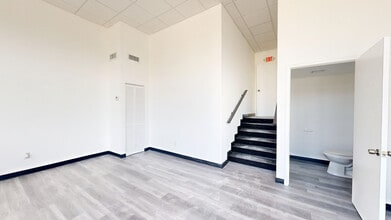 2100-2142 NW 99th Ave, Doral, FL to rent Matterport 3D Scan- Image 1 of 7