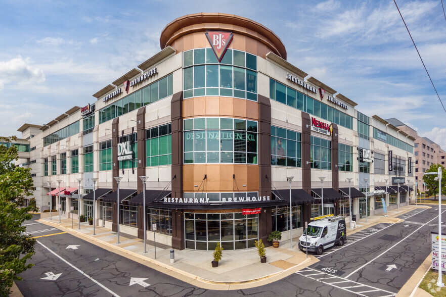 8027 Leesburg Pike, Vienna, VA for sale - Building Photo - Image 1 of 1