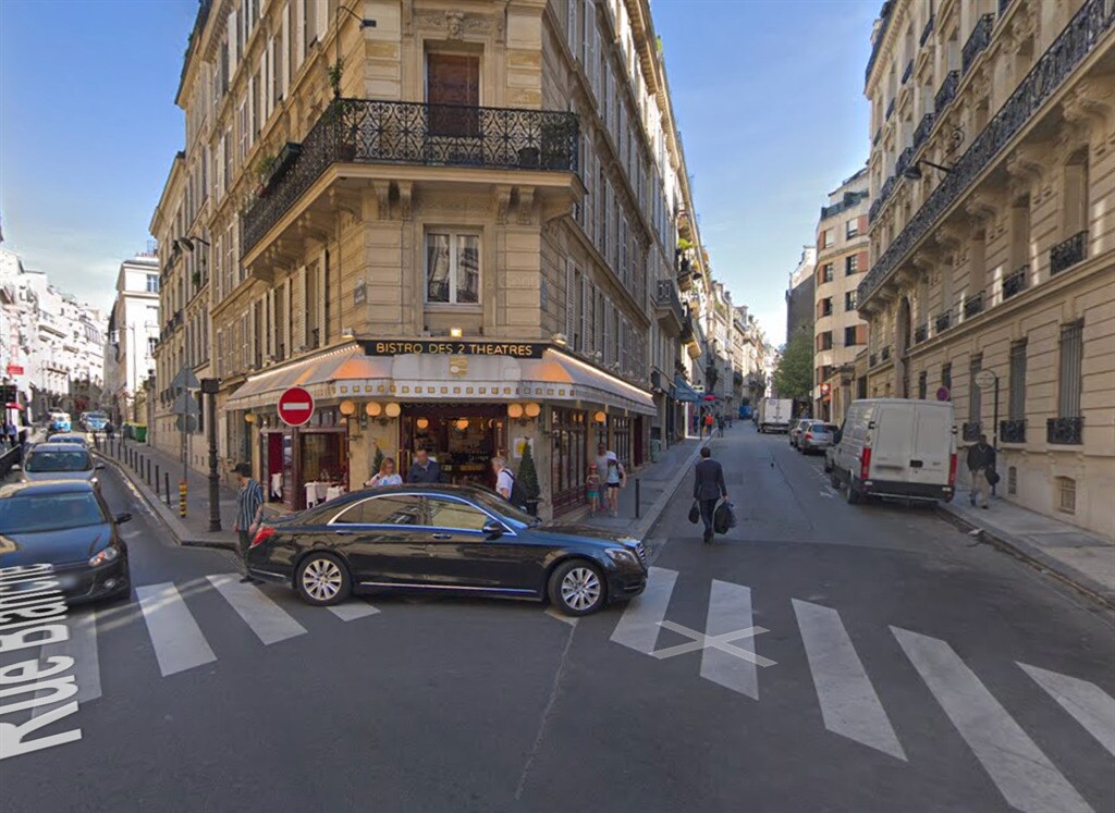 Retail in Paris to rent Building Photo- Image 1 of 2