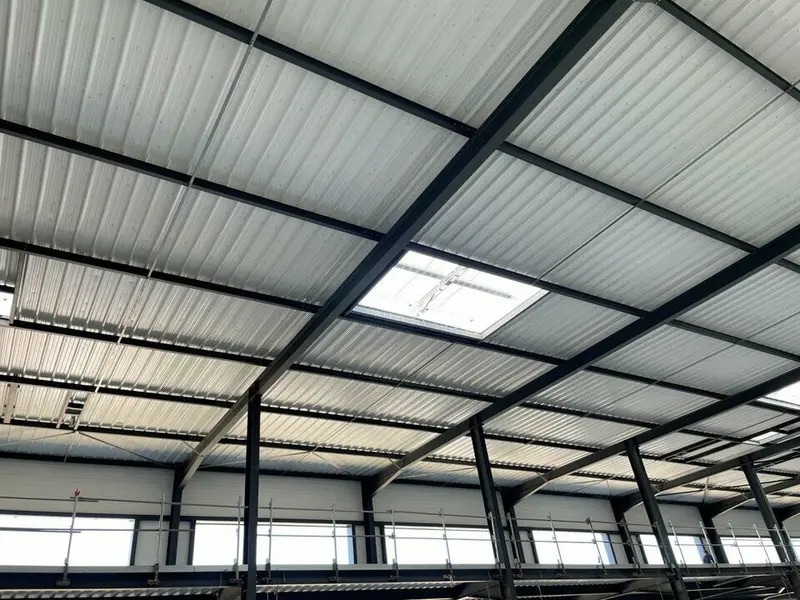 Office in Vaulx-en-Velin to rent Building Photo- Image 1 of 7
