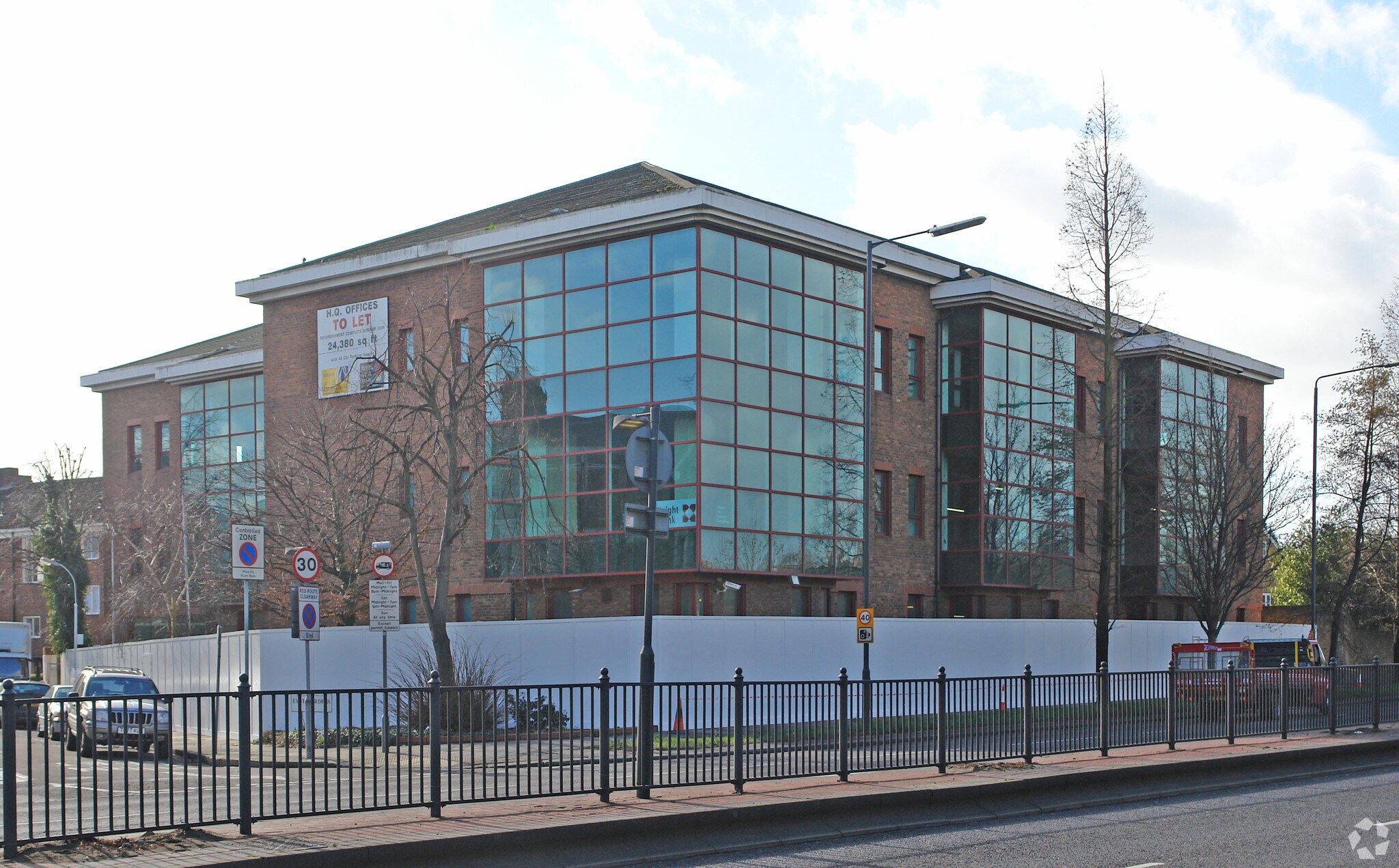 23 Eyot Gdns, London for sale Primary Photo- Image 1 of 1