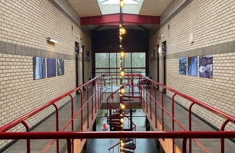 William Brown Clos, Cwmbran to rent Interior Photo- Image 1 of 4