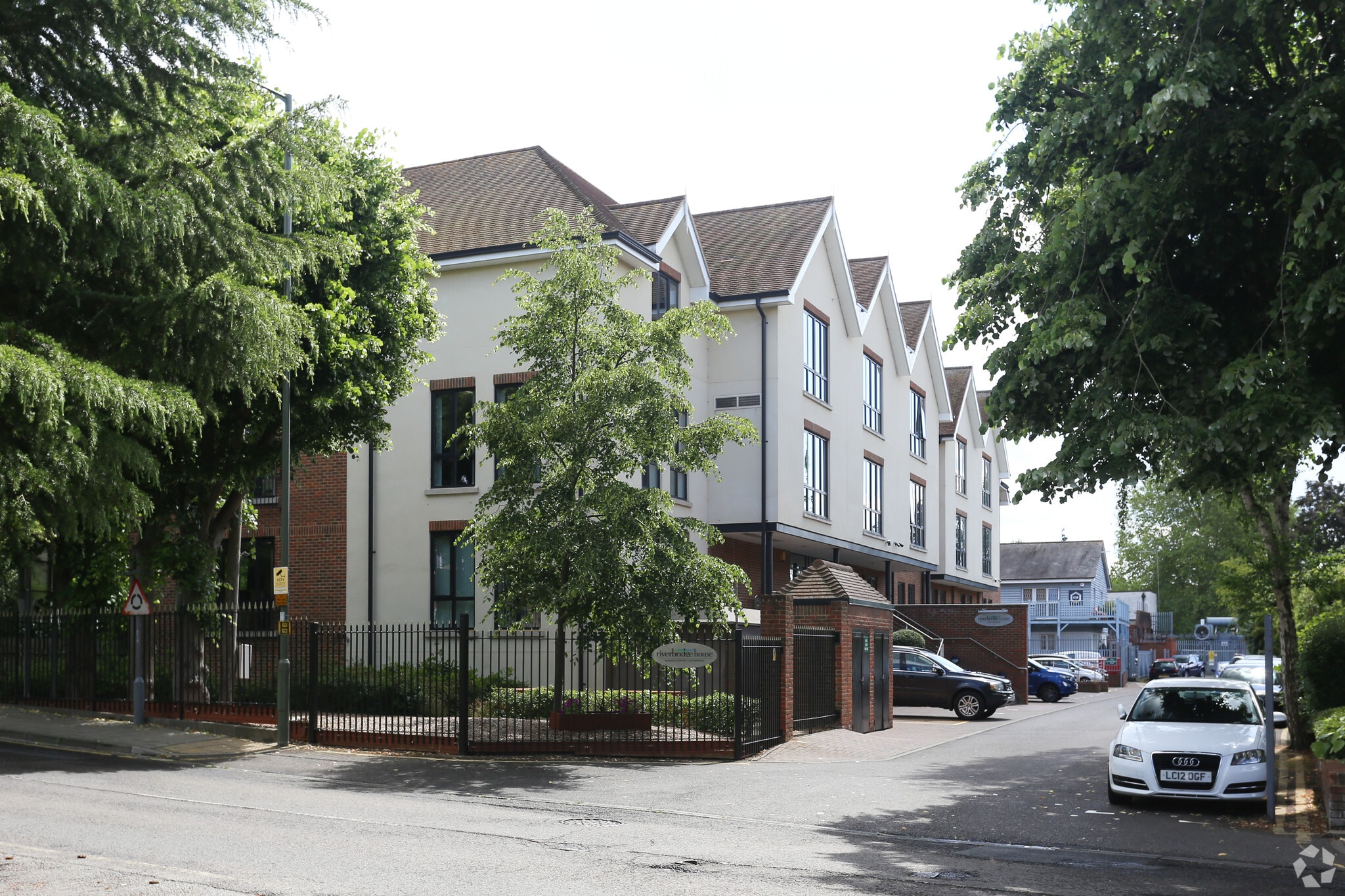 Guildford Rd, Leatherhead for sale Building Photo- Image 1 of 1