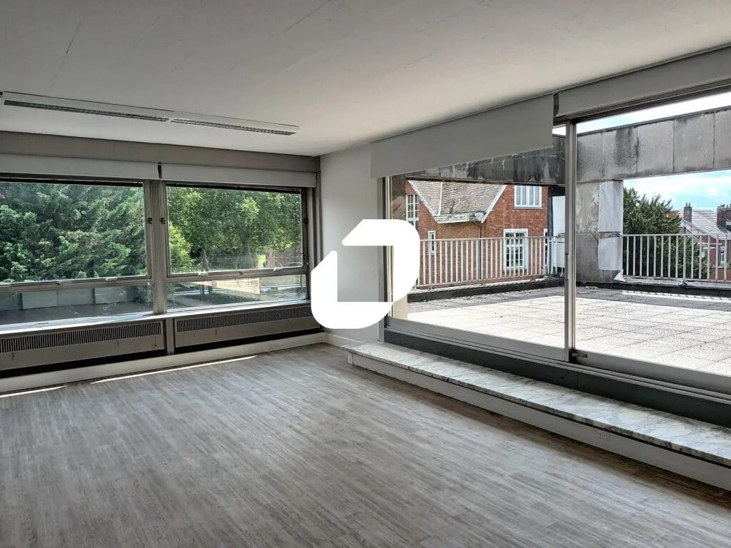 Vente Bureaux 390 m² - Photo 1