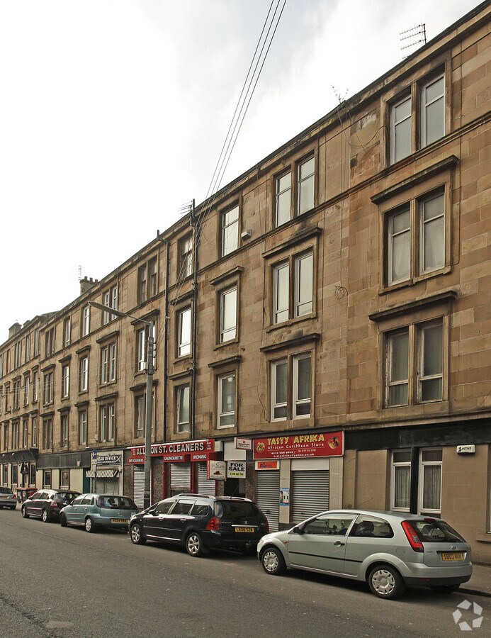 106110 Allison St, Glasgow G42 8ND UK