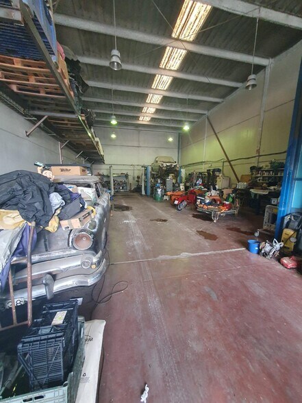 Industrial in SEVILLA to rent - Building Photo - Image 2 of 6