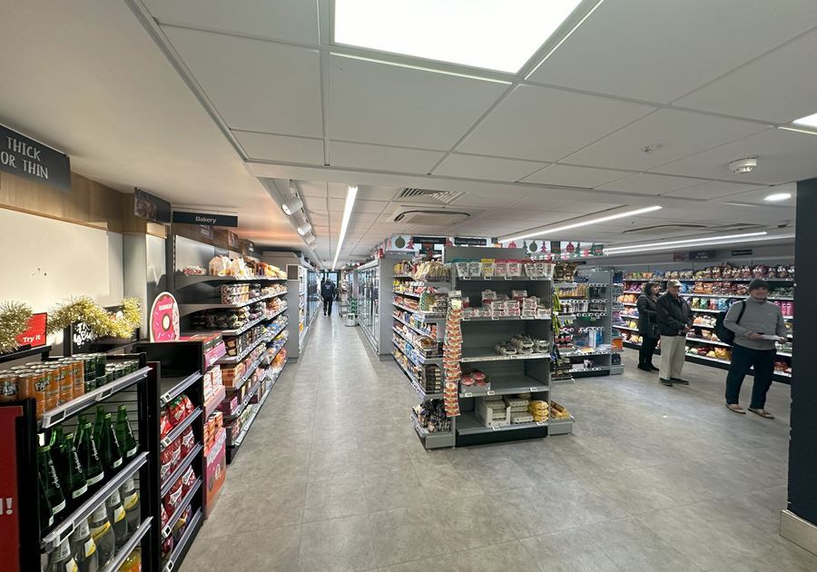 17 The Bridge, Guernsey to rent Interior Photo- Image 1 of 11