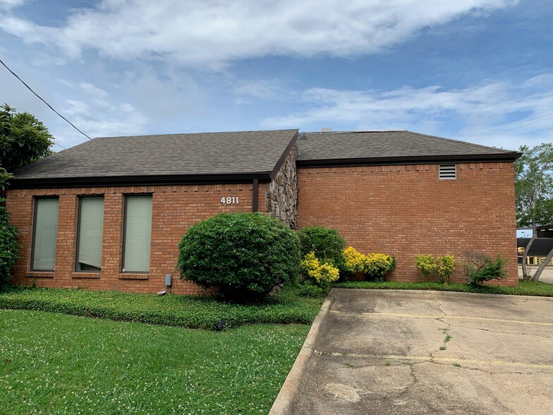 4811 Old Canton Rd, Jackson, MS for rent - Building Photo - Image 2 of 4