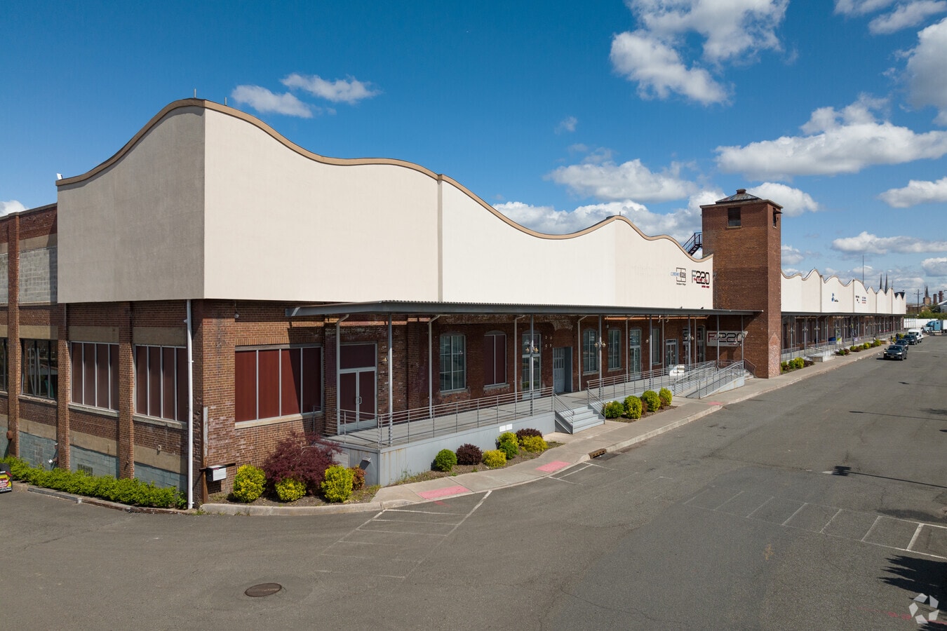 220 Passaic St, Passaic, NJ 07055 UK