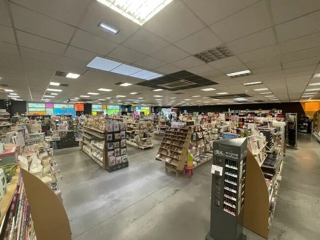 Location Commerce 790 m²