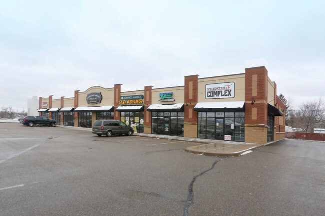 More details for 575 N Knowles Ave, New Richmond, WI - Office / Retail to Rent