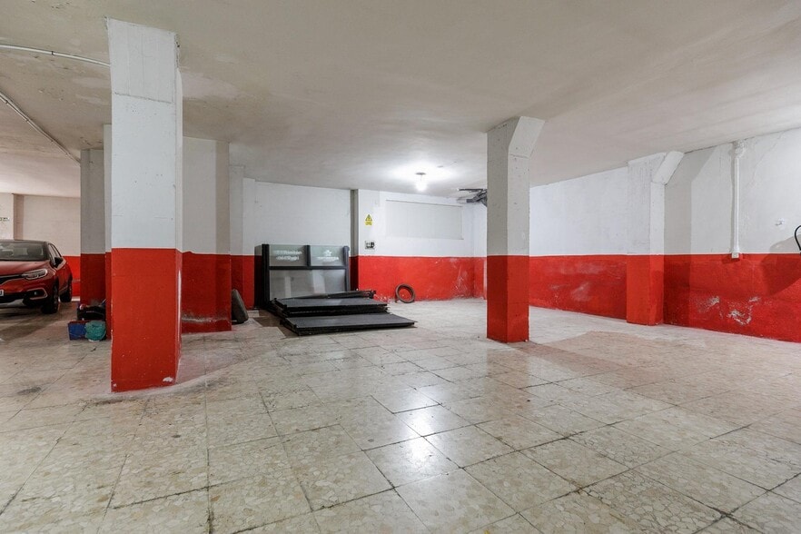 Calle Loma de Dílar, 96, Granada, Granada for sale - Building Photo - Image 3 of 15