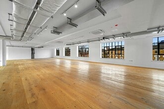 34 Drayton Park, London to rent Building Photo- Image 1 of 23