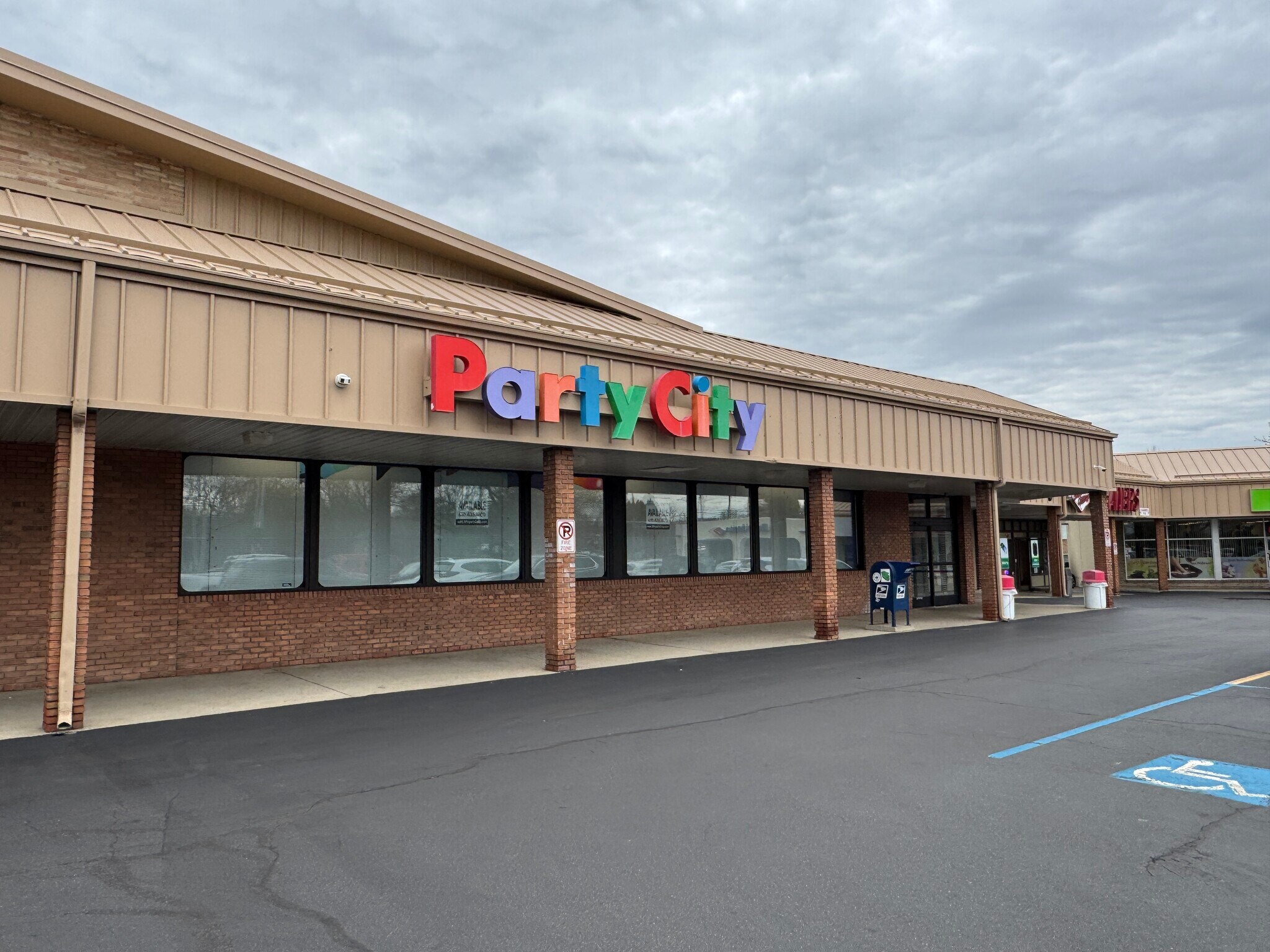 2404-2434 Catasauqua Rd, Bethlehem, PA to rent Building Photo- Image 1 of 11