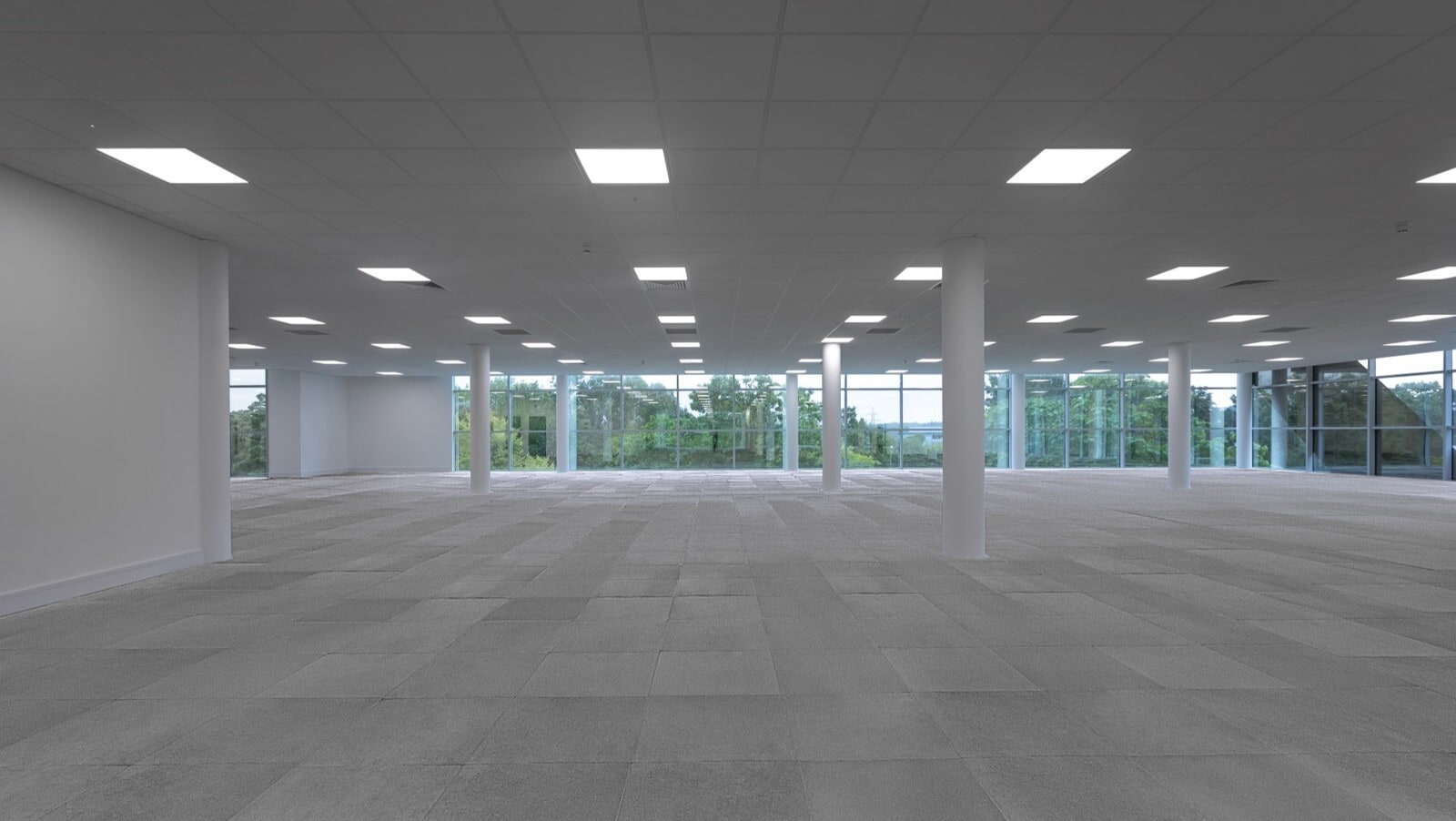 Parkway, Fareham to rent Interior Photo- Image 1 of 6