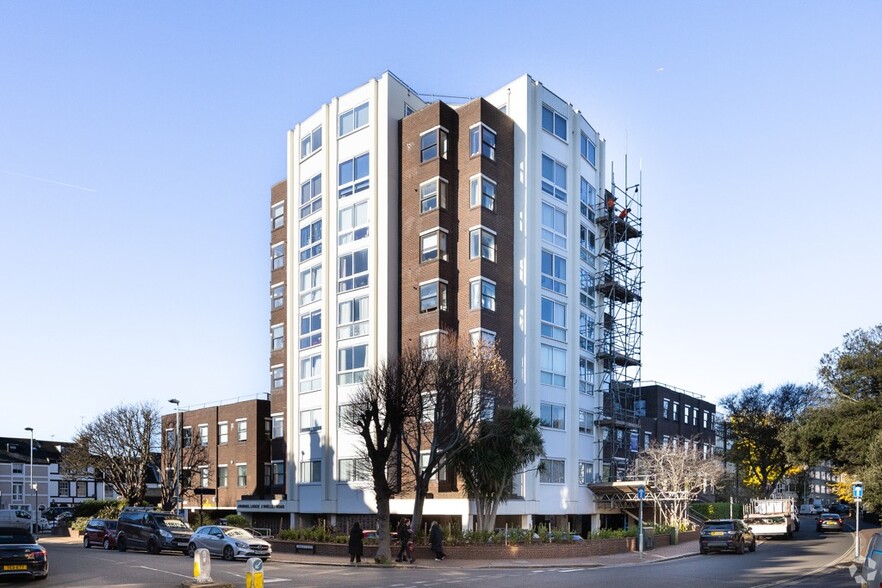 1-3 Liverpool Gdns, Worthing to rent - Building Photo - Image 1 of 19