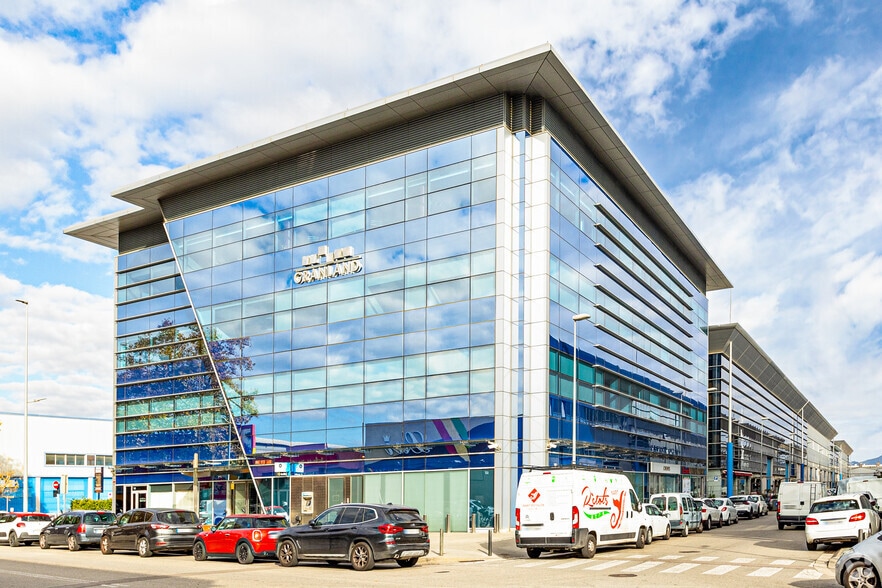 Office in Badalona, Barcelona to rent - Interior Photo - Image 1 of 3