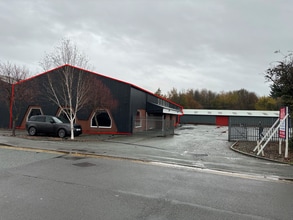 Maesbury Road Industrial Estate, Oswestry to rent Building Photo- Image 2 of 9