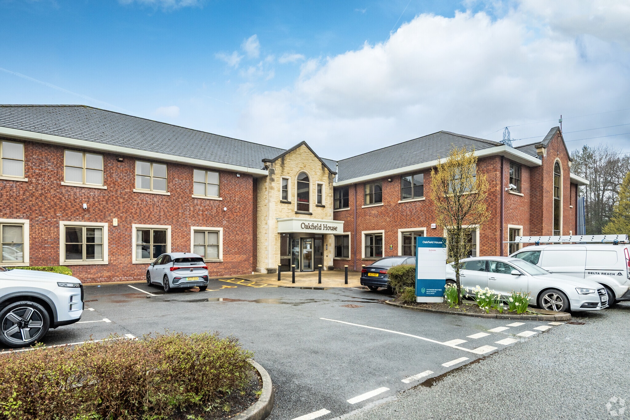 Springwood Way, Macclesfield for sale Primary Photo- Image 1 of 1