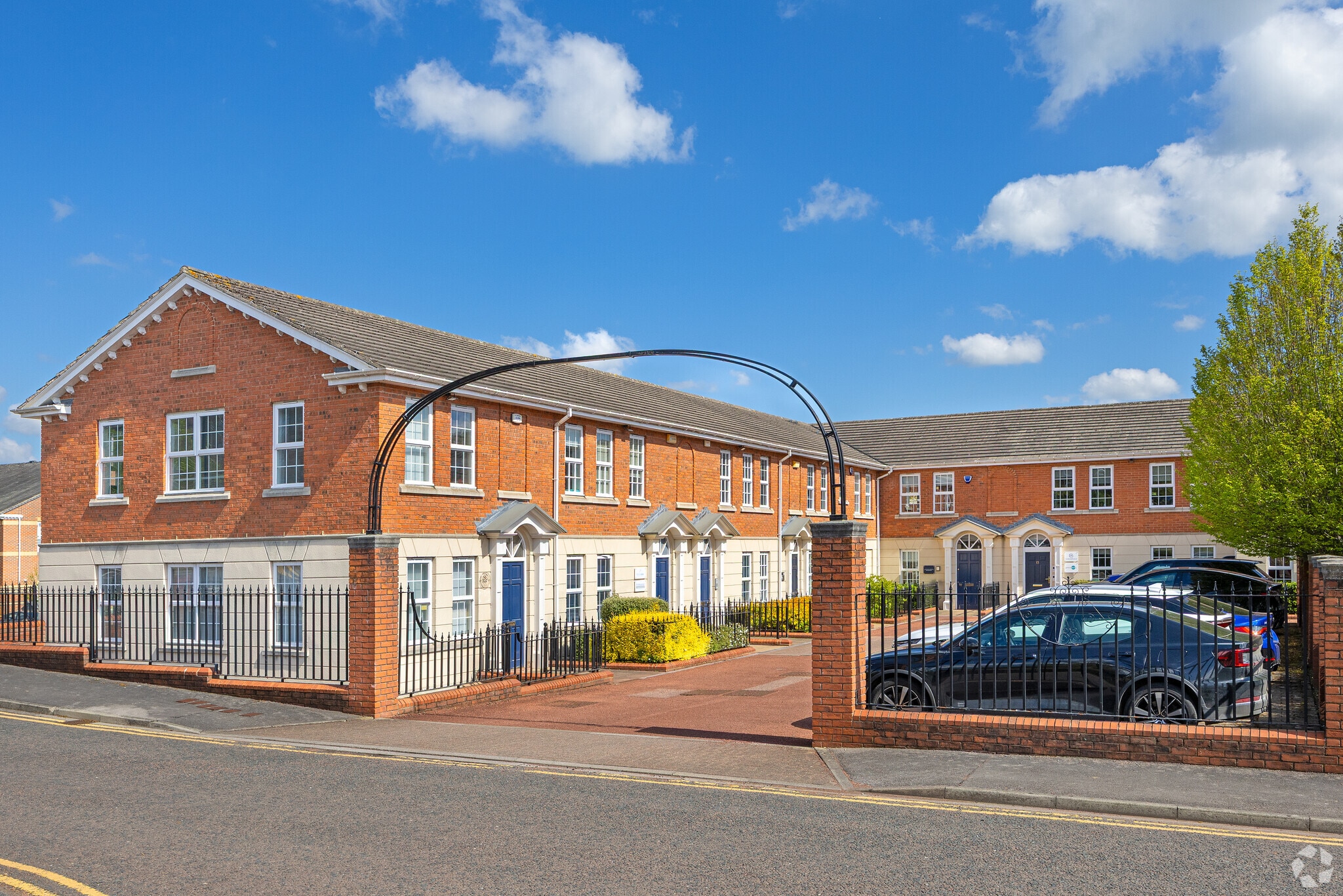 Hornbeam Sq, Harrogate for sale Primary Photo- Image 1 of 1