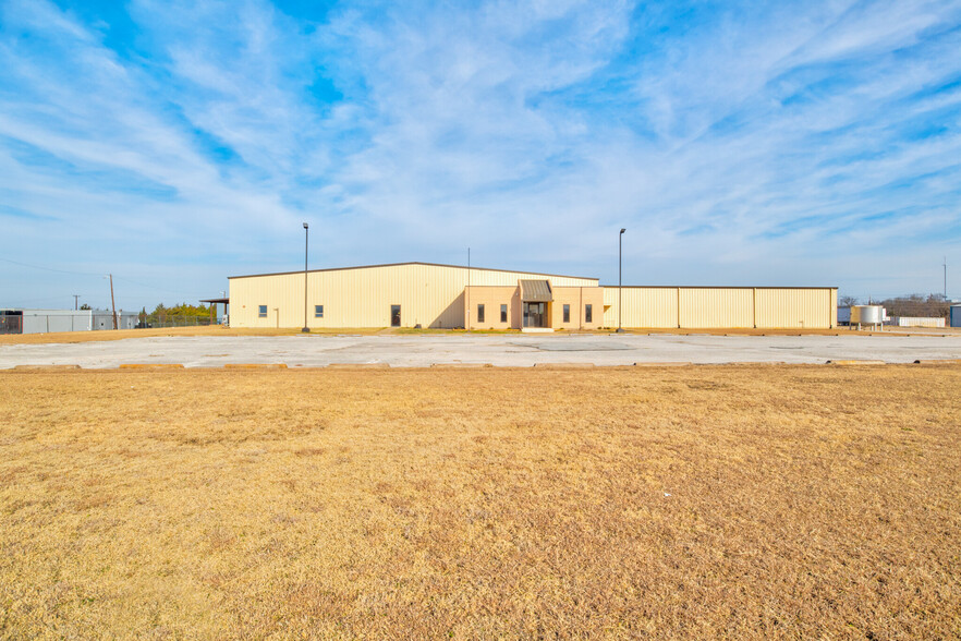 1501 Commerce Blvd, Denison, TX for sale - Building Photo - Image 1 of 1