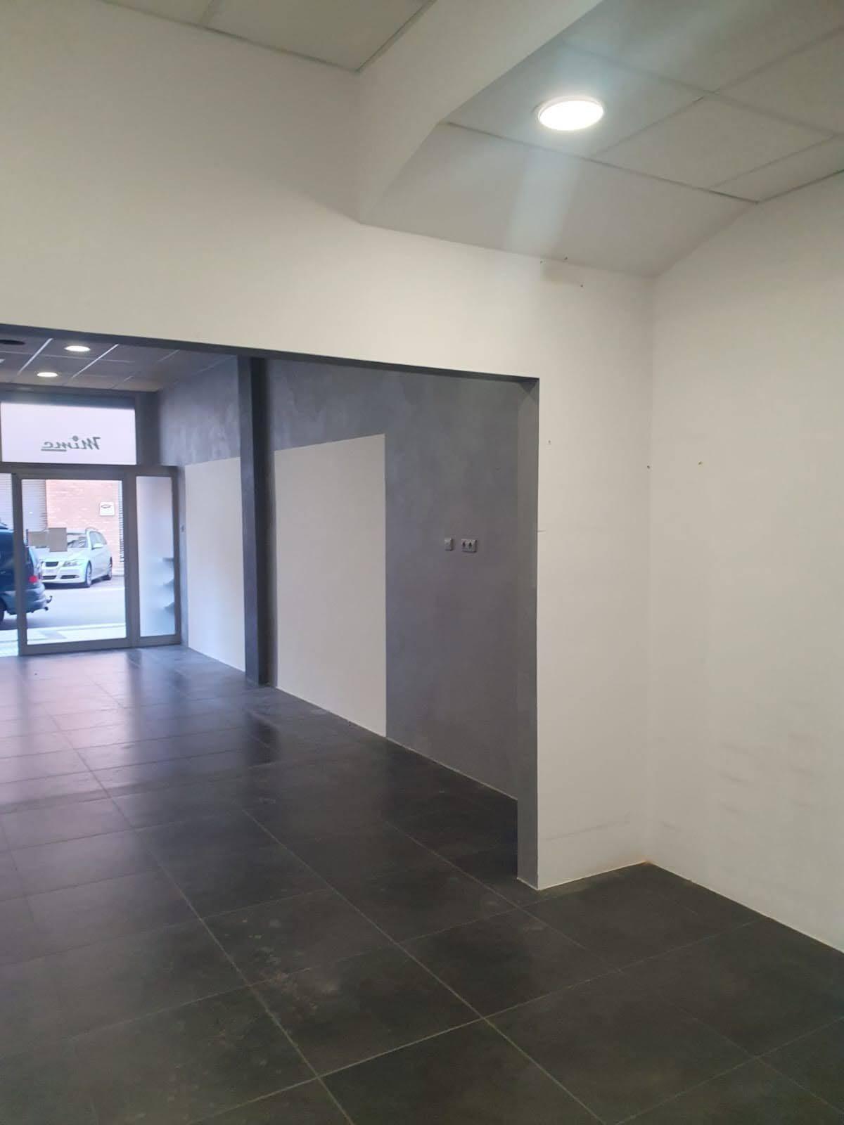 Retail in Tortosa, Tarragona to rent Primary Photo- Image 1 of 2