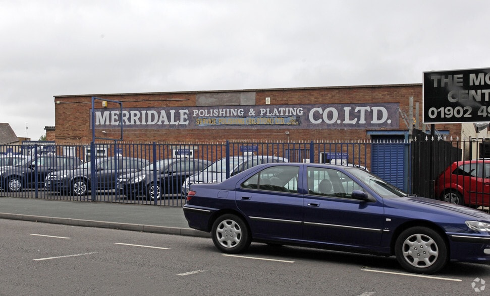 120a Oxford St, Bilston to rent - Building Photo - Image 2 of 2