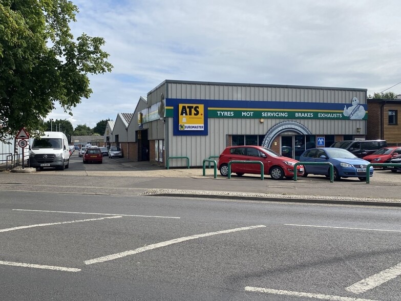 Aylsham Way, Norwich to rent - Building Photo - Image 3 of 5