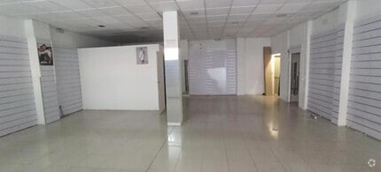 Retail in Toledo, Toledo to rent Interior Photo- Image 2 of 4