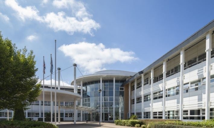 2 Old Ively Rd, Farnborough to rent - Building Photo - Image 3 of 5