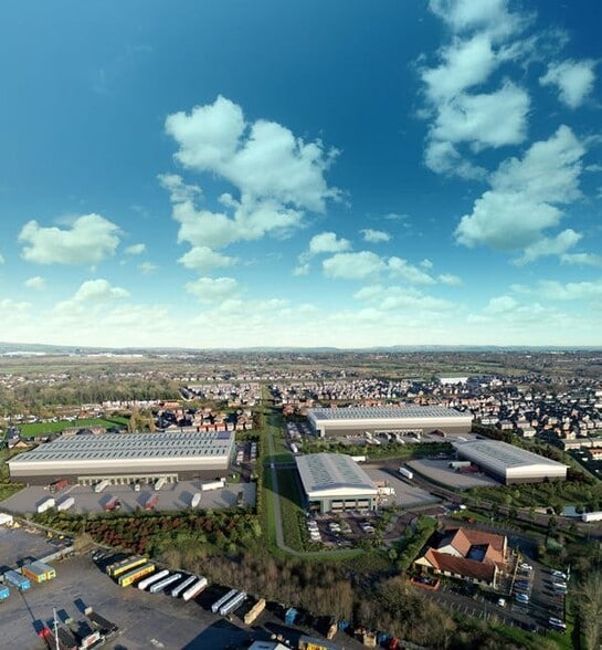 Chaddock Ln, Manchester to rent - Building Photo - Image 2 of 8