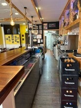 Retail in Parla, Madrid to rent Interior Photo- Image 2 of 8