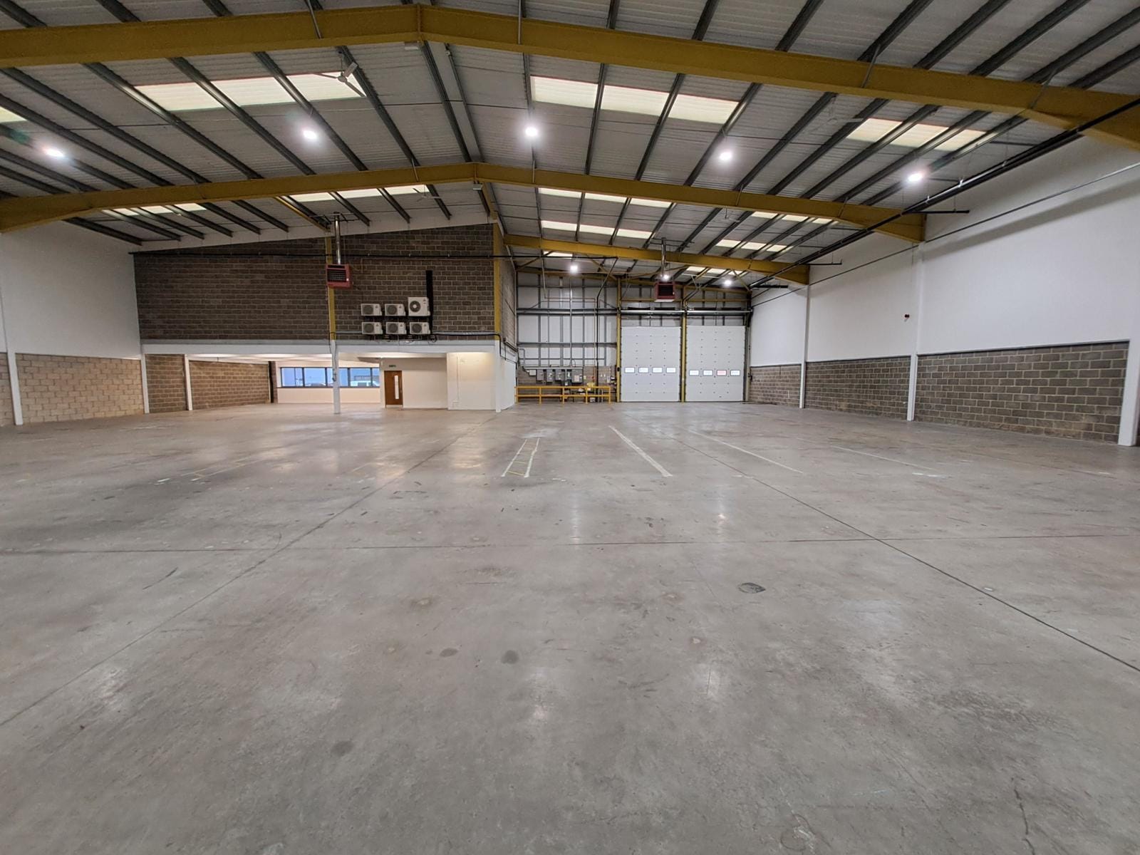 Dunfermline Ct, Milton Keynes to rent Interior Photo- Image 1 of 6