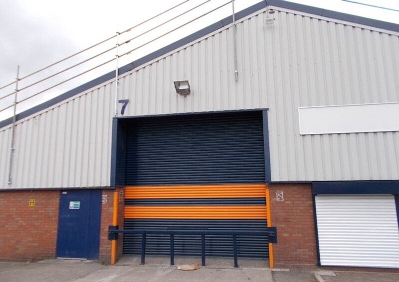 Kelvin Way, West Bromwich to rent Building Photo- Image 1 of 13