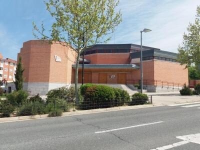 Retail in Segovia, Segovia to rent - Building Photo - Image 2 of 7