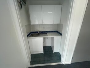 6 Priory Court, Tuscam Way, Camberley for sale Interior Photo- Image 2 of 2