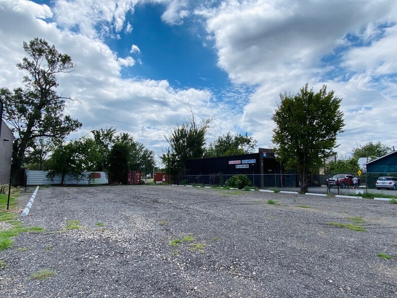 740 W 18th St, Houston, TX for sale - Building Photo - Image 3 of 10