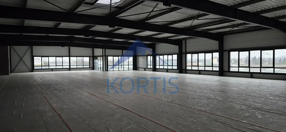 Location Local d'activités 300 m² à 1 950 m² - Photo 1